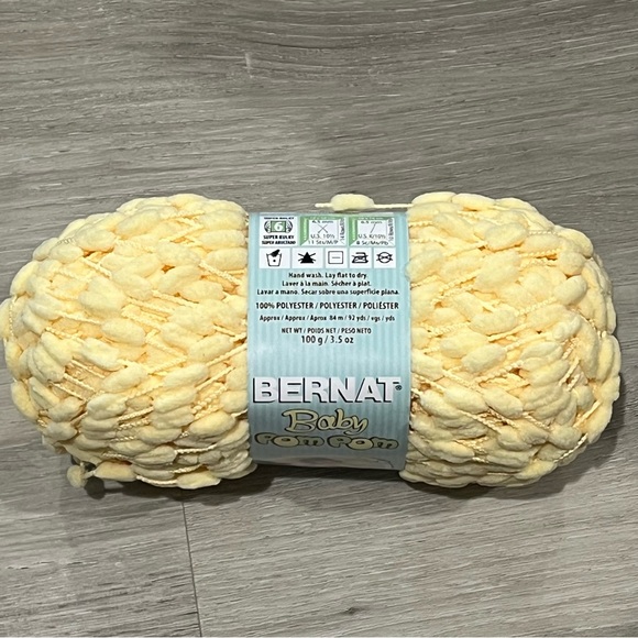 NWT Set of 3 Skeins Bernat Baby Pom Pom Yarn (3.5 oz ea) Sunny Yellow Weight #6 - Picture 7 of 10